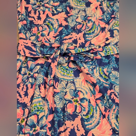 Lilly Pulitzer NWOT Madsen V-Neck Blue Tang Sitting Seaside Midi Dress - Picture 5 of 6